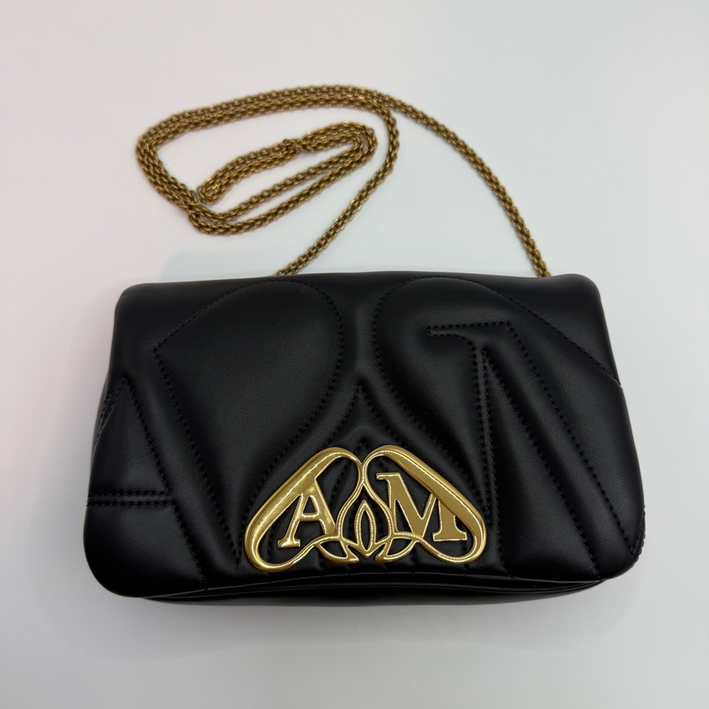 NWT Alexander McQueen Black Mini Bag with Gold Chain - Picture 2 of 9